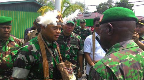 Panglima TNI Jenderal TNI Gatot Nurmantyo melakukan kunjungan kerja ke Wilayah Timur Indonesia tepatnya di Distrik Agats, Kabupaten Asmat, Papua, Selasa (29/12) (Ist)