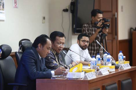 Komite I DPD RI rapat revisi Undang-undang Wilayah Negara dipimpin Ahmad Muqowan di ruang Rapat Komite I Senayan Jakarta, Rabu (10/2). (Ist)