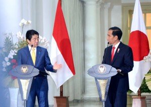Pernyataan Pers Bersama Presiden Jokowi dan PM Shinzo Abe, di Istana Kepresidenan Bogor, Jabar, Minggu (15/1) sore. (Ist)
