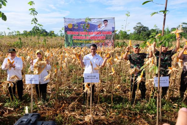 Menteri Pertanian, Andi Amran Sulaiman melaksanakan kunjungan kerja ke Desa Kadujangkung, Kecamatan Mekarjaya, Kabupaten Pandeglang Provinsi Banten. (Ist)