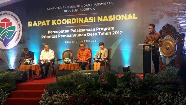 Menteri Pertanian, Amran Sulaiman saat menghadiri Rapat Koordinasi Nasional, Percepatan Pelaksanaan Program Prioritas Pembangunan Desa Tahun 2017, di Grand Sahid Jaya, Kamis (2/3). (Ist)