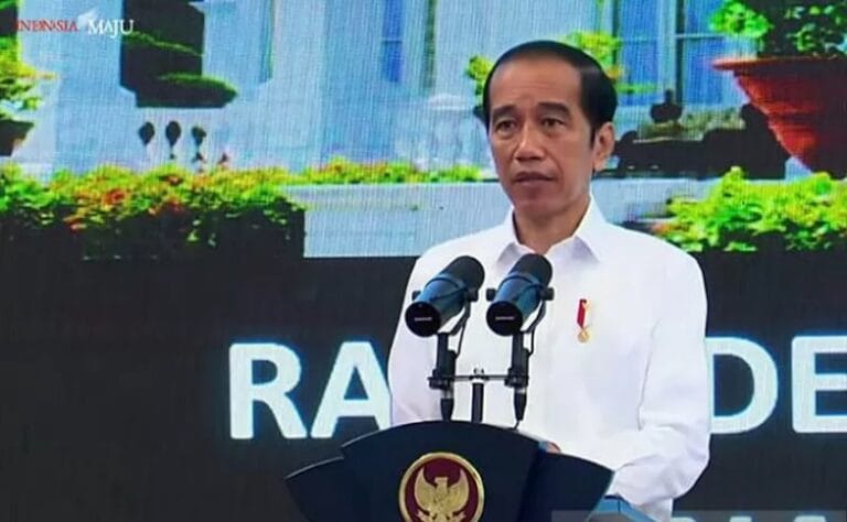 IYA DOOONG…! Presiden Siap Divaksin Setelah Keluar Izin BPOM