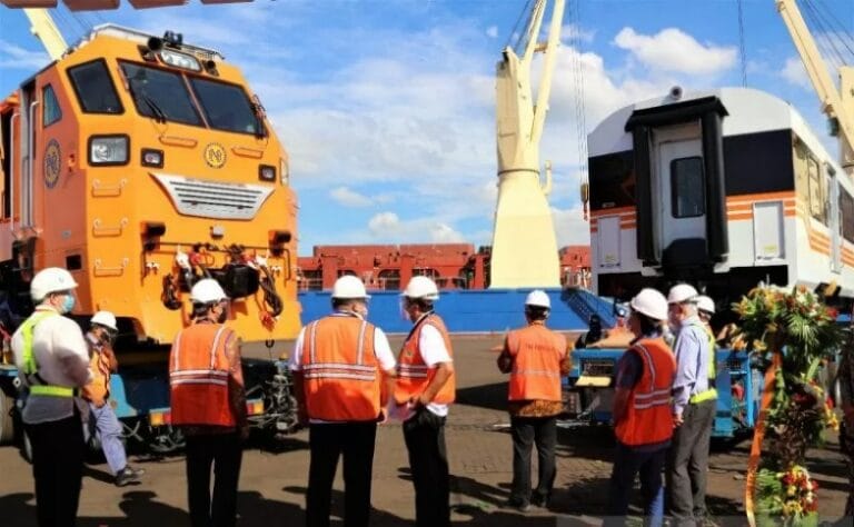 TEPAT…! Anggota DPR Minta Hentikan Impor Kereta Bekas Dari Jepang