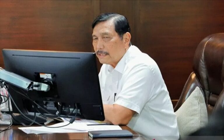 UHUUUY….! Menko Luhut: Vaksinasi Dimulai Rabu, Dampaknya Terlihat Dalam 3 Bulan