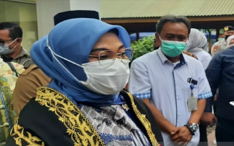 KORBAN PHK SEPIHAK…! Menaker: Pengangguran Indonesia Naik 2,6 Juta Akibat COVID-19