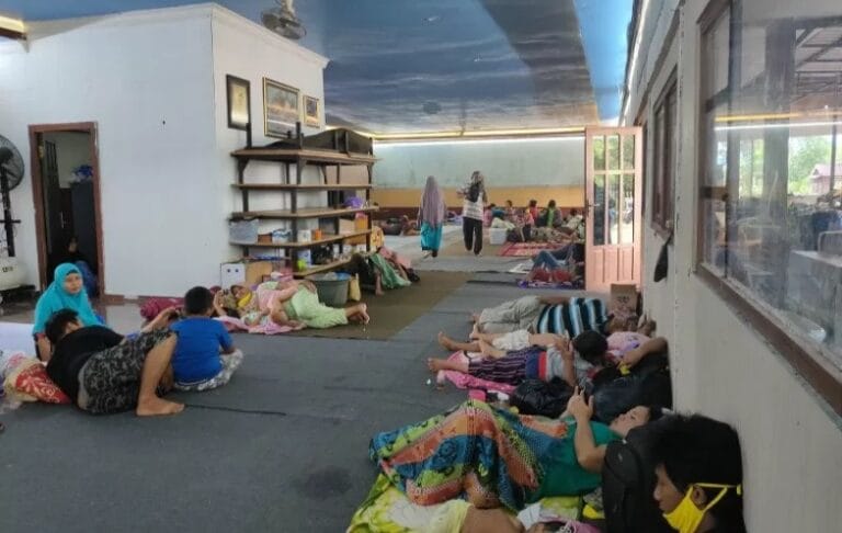 DARURAT…! Banjarmasin Buka Gedung-gedung Sekolah Jadi Tempat Korban Banjir