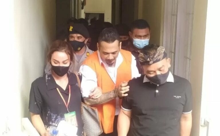 TETAP SEMANGAT…! Jrx SID Terima Putusan Banding 10 Bulan Penjara