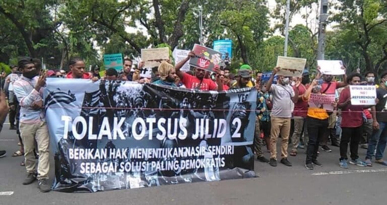 WOW BANGET KAKA….! Papua Barat Kompak Tolak Mentah-Mentah Otsus dan Pemekaran