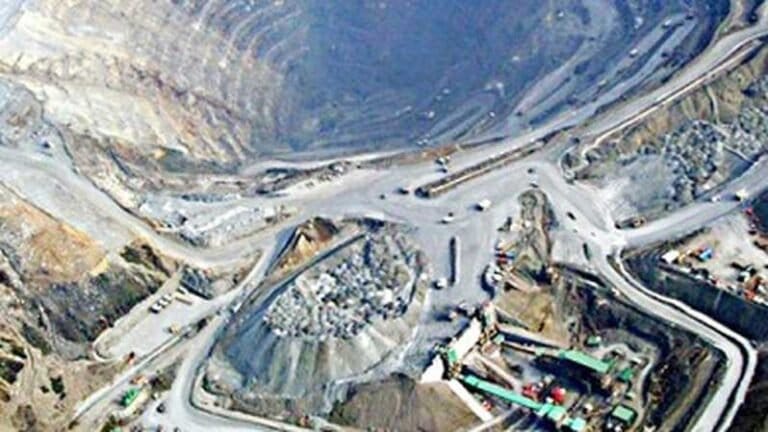 YA AMPUN KETEPU…! DPR: Pembangunan Smelter Hanya Akal-Akalan Freeport !