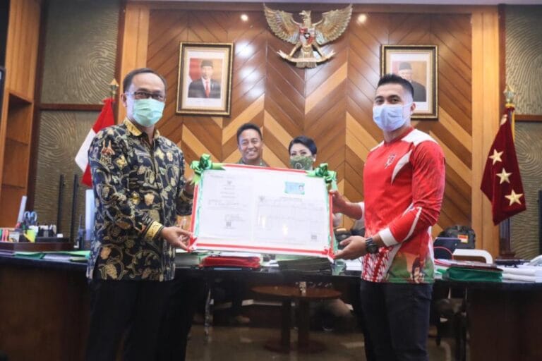 INI KEREN BANGET…! Negara Resmi Akui Aprilia Santini Menjadi Aprilio Perkasa Manganang