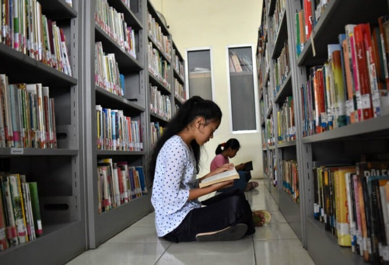 PANTESAAAN….! Kemendikbud: Perpustakaan di Sekolah Hanya jadi Gudang Buku