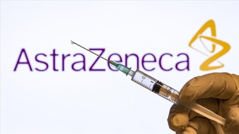 GABUT BANGET NIH…! Ditangguhkan di 3 Negara Eropa, RI Masih Izinkan Penggunaan Vaksin AstraZeneca
