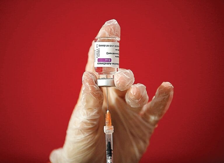 NGERIK AH…! Ada Kasus Pembekuan Darah, Denmark Setop Pakai Vaksin Covid-19 AstraZeneca