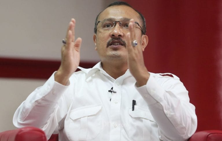 TEPAAAT…! Pencopotan Novel Baswedan, Ferdinand Hutahaean: Jokowi Justru Kembalikan Roh KPK