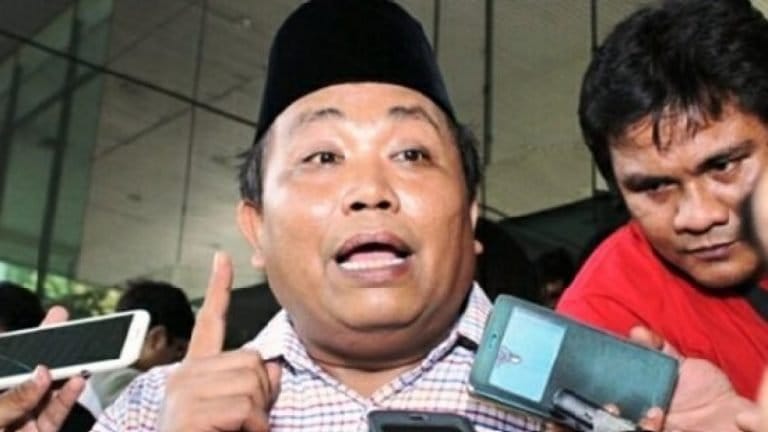 LAMBAT AH…! Siap Lapor KPK, Arief Poyuono Beberkan Nama Benalu Alutsista