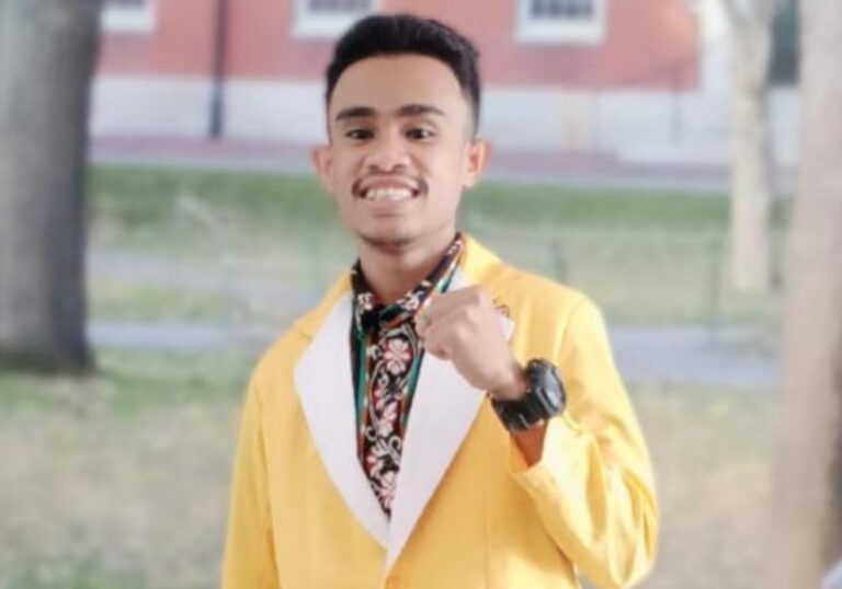 TEPAT…! BEM San Pedro ke BEM UI: Kami Anak Miskin di NTT Rasakan KIP di Era Jokowi!