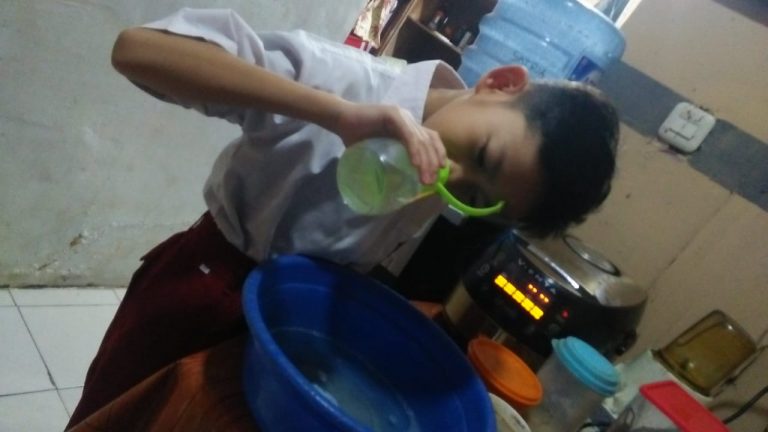 JAUH LEBIH MURAH…! Agar Tidak Boros Anggaran, DKR Usul Wajib Cuci Hidung Daripada Tes Swab Di Sekolah