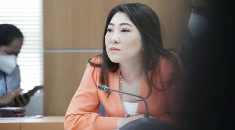 BIKIN MEREKA KAPOK…! Viani Limardi Gugat PSI Rp 1 Triliun Atas Pemecatannya: Saya Tak Akan Mundur Selangkahpun!