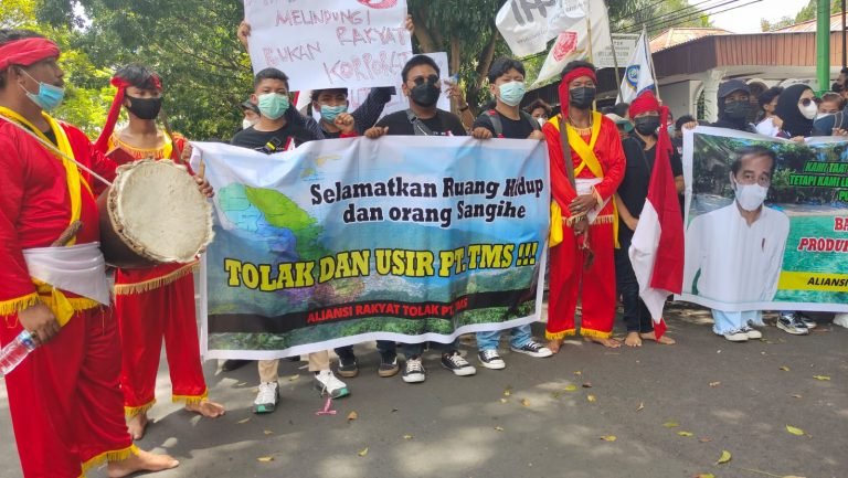 MAJU TERUS…! Aliansi Rakyat Minta Presiden Jokowi Cabut Izin PT. Tambang Mas Sangihe