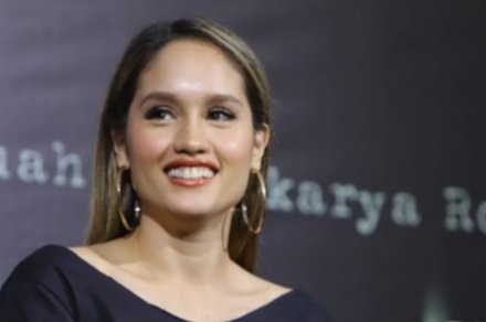 BENER NIH…! Cinta Laura: Merasa Berhak Bertindak Atas Nama Tuhan, Akhirnya Mereka Jadi Radikal