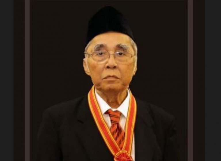 Politik Suci Pelayanan Sabam Sirait Bagi Kemanusiaan, Demokrasi, Dan Keadilan Sosial Untuk Indonesia Raya