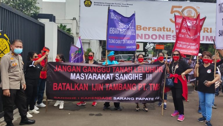 PECAT MENTERI PENGKHIANAT…! Tambang Mas Sangihe: Menteri ESDM Permalukan Ketulusan Presiden Jokowi