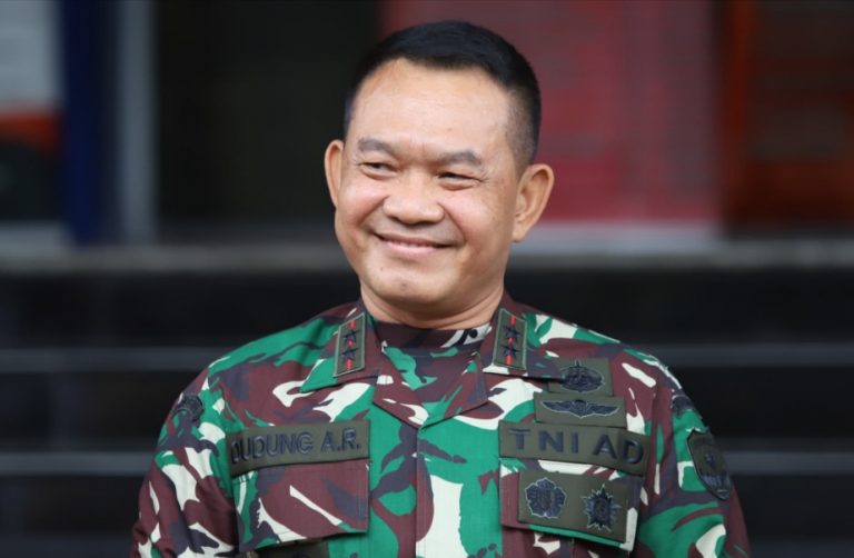 MANTAP JENDERAL…! Jadi KSAD, Dudung Abdurachman Naik Pangkat Jadi Jenderal Bintang Empat