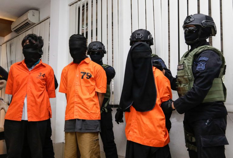 MASIH GAK PERCAYA…? 400 Kotak Amal Kelompok Teroris Jamaah Islamiyah Tersebar di Lampung Disita Polisi