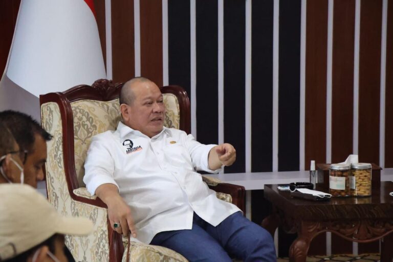 PASTIKAN BISA TUNTAS…! Ketua DPD RI Kritisi Permenaker 02/2022 Tentang JHT