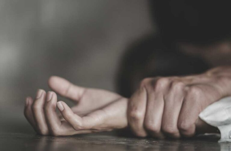 LOKU KONG IKO POTONG…! Mahasiswa Dicabuli Dosen Universitas Sam Ratulangi dengan Modus Minta Bantu Merekap Nilai