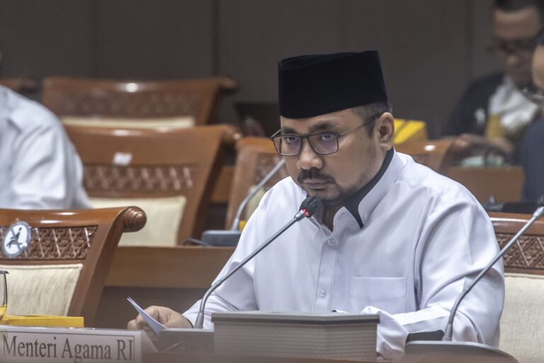 YANG ANTRI PANJANG BANGET…! Menteri Agama Minta Kuota Haji Indonesia Naik 100 Persen, Diprioritaskan Lansia