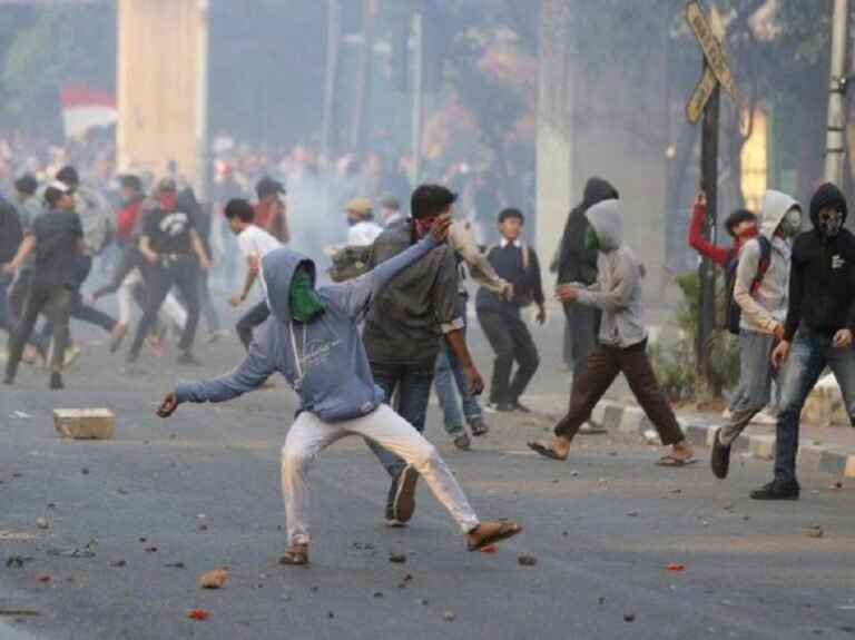 JANGAN JADI KORBAN GAAEZ…! Ini Dalang Rencana Demo BEM SI di Istana