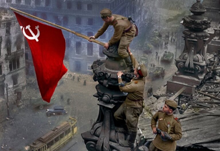 Victory Day, Kemenangan Uni Soviet Membebaskan Dunia Dari Kekejaman Nazi Jerman!