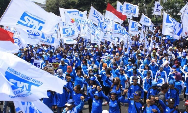 SEGERA REALISASIKAN…! Aksi Ke Istana, SPN Tuntut Jaminan Sosial Semesta: Tegakkan Hukum Bagi Perusahaan Nakal!