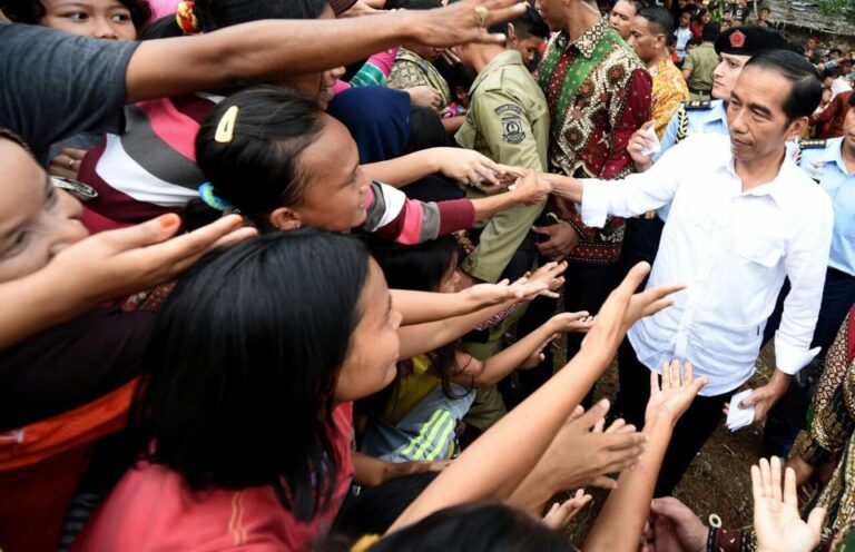 BELUM ADA GANTINYA YANG MAMPU..! Forum Aktifis 98 Yakin Mayoritas Rakyat Indonesia Tetap Menginginkan Jokowi 3 Periode