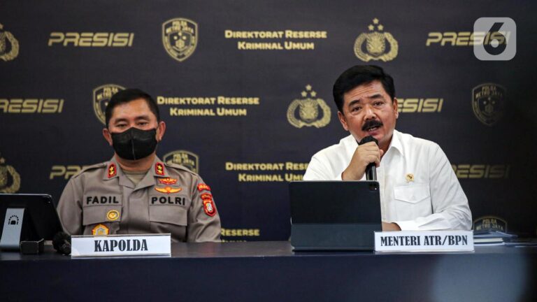 SIKAT HABIS..! Hadi Tjahjanto Pecat 13 Pegawai BPN Tersangka Mafia Tanah, Beathor Suryadi: Jangan Lupa Yang Di Banten Pak!