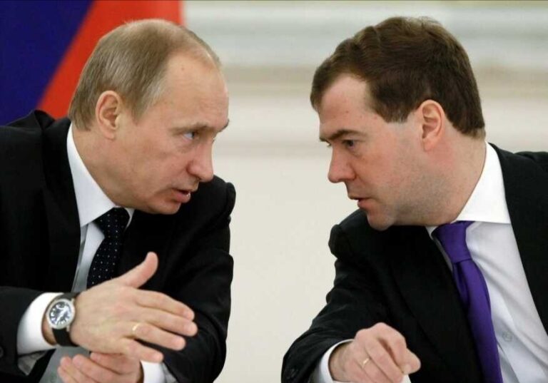 BERANI GAK…? Dmitry Medvedev: Jika Berani Menyerang Krimea, Pemimpin Ukraina Harus Bersiap Bertemu Sang Pencipta