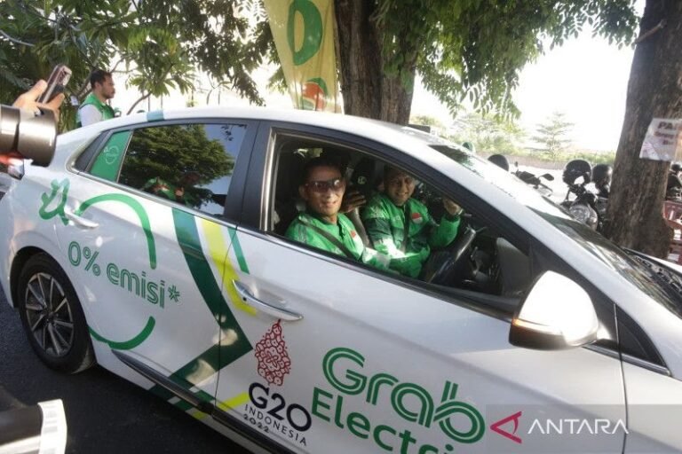 AYO IKUTAN GAAEZ..! Sandiaga Ajak Pemangku Kepentingan Pariwisata Berbagi Ide Kreatif