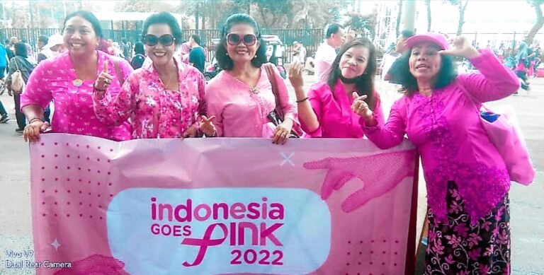 KEREN NIH…! Pink Walk, Galakkan Deteksi Dini Kanker Payudara