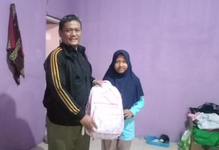 SEHARUSNYA TUGAS NEGARA NIH..! DKR Upayakan Perlengkapan Untuk Sekolah Anak Yatim: Butuh Komitmen Gotong Royong Bantu Orang Tak Mampu