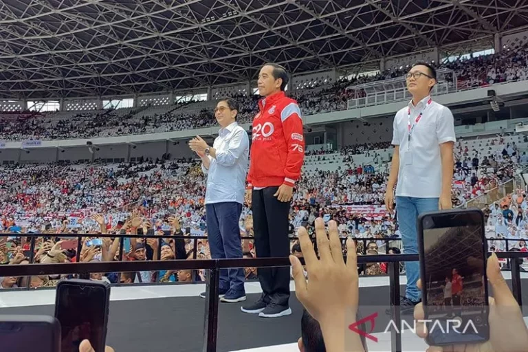 BENER GAAK…? Ucapan Jokowi Beri Kode Dukungan Pada Prabowo Dan Ganjar