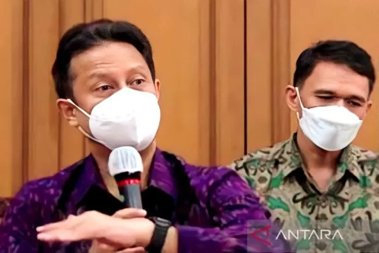 SIAPKAN RAMUAN 131 GAEZ…! Menkes: Kasus COVID-19 Memuncak Dalam Waktu Dekat