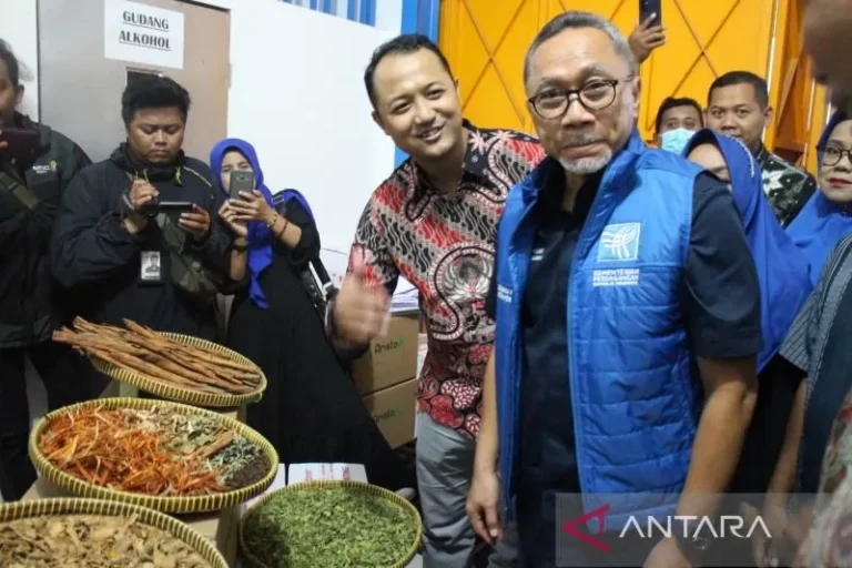 TELAT DIKUASAI CHINA DAN INDIA..! Mendag Zukifli Siap Dukung Pasarkan Jamu Herbal Ke Luar Negeri