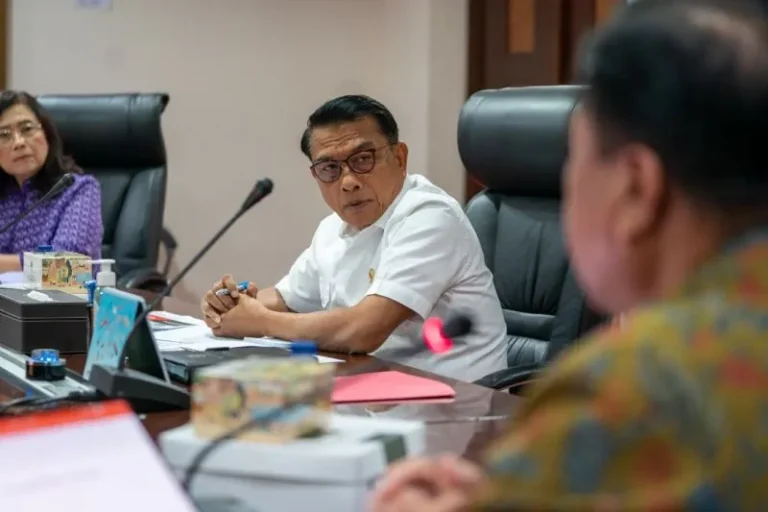JANGAN MENGECEWAKAN RAKYAT LAGI..! Moeldoko: Penuntasan Kasus Kanjuruhan Harus Benar-benar Berjalan