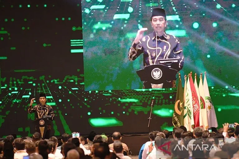 AYO PROF JANGAN RAGU..! Jokowi Siap Dukung Bila Yusril Maju Capres-Cawapres 2024