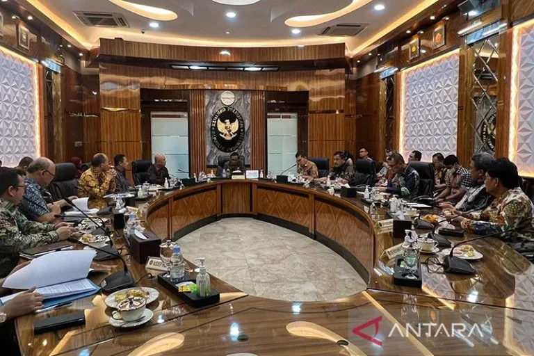LAMBAT BANGET..! Mahfud: Pemerintah Segera Revisi UU Koperasi Karena Kasus Indosurya