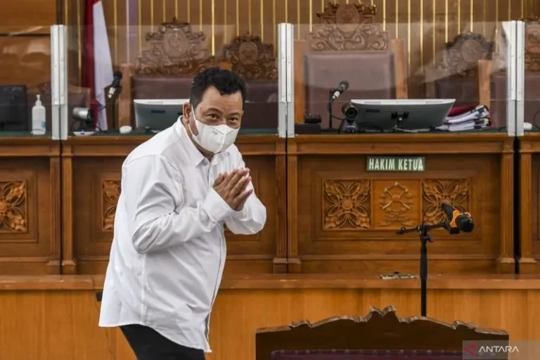 KASIHAN NIH GAEZ..! Kuat Ma’ruf dan Ricky Rizal Dituntut 8 Tahun Penjara