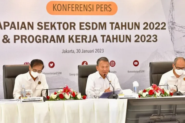 BENER GAK NIH..? Menteri ESDM: PNBP 2022 Lampaui Target, Capai Rp351 Triliun