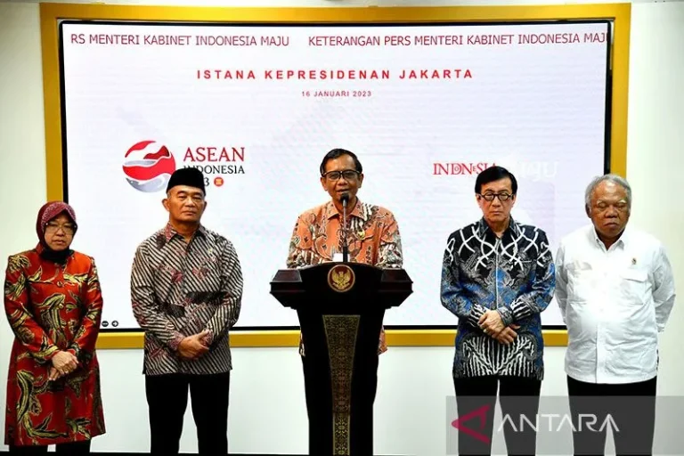 JANGAN ADA YANG TERLEWATKAN.! Presiden Tugaskan Tiga Menteri Kumpulkan WNI Di Luar Negeri Korban Pelanggaran HAM