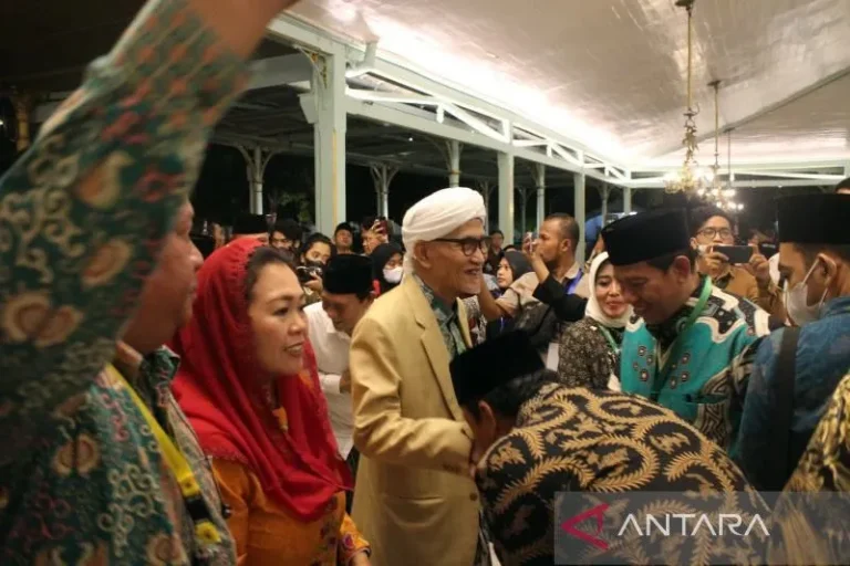 MENJAGA KEBHINNEKAAN..! Yenny Wahid: Satu Abad NU Harus Relevan Dengan Perkembangan Zaman